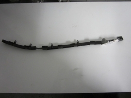 Tesla - Bumper Bracket Gide - 1034831 00 B